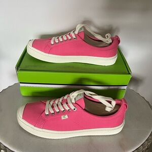 Cariuma UNISEX Oca Low Canvas